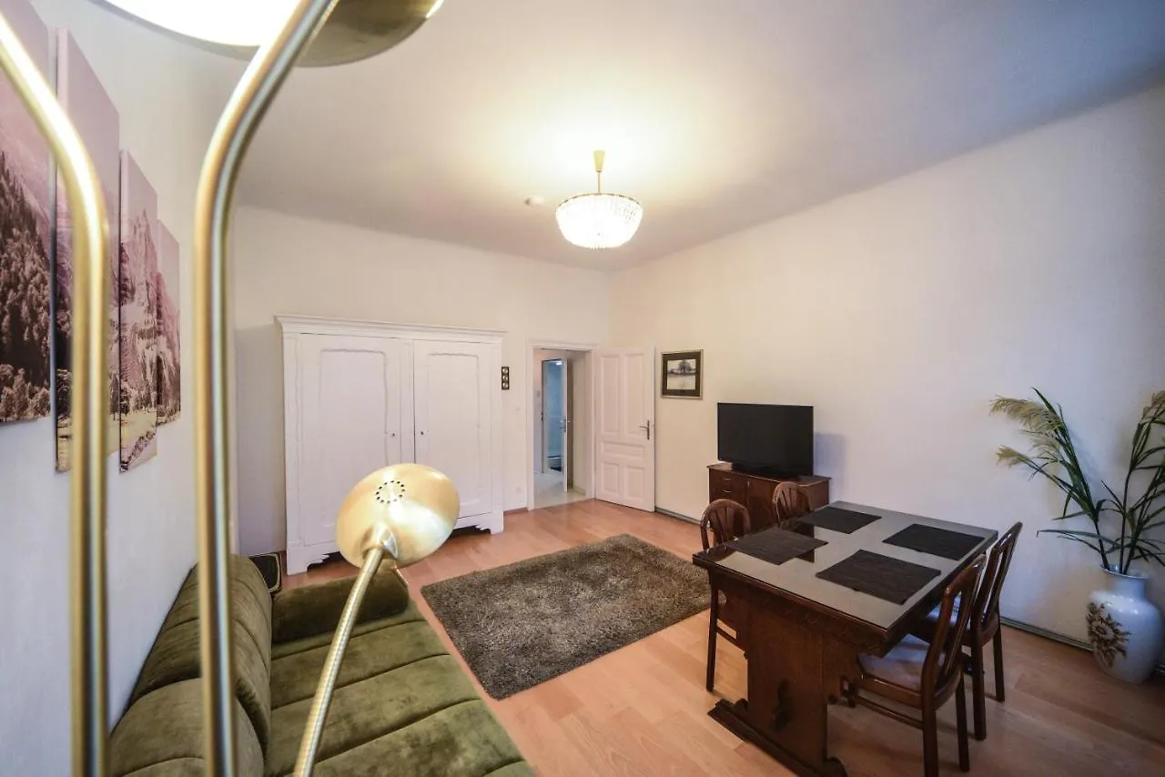 Vintage Apartment Vienna By Jr City Apartments